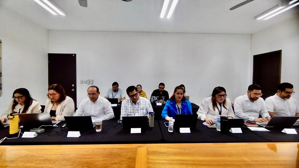 El TJAY realiza primera jornada de evaluación para certificar a personas facilitadoras en materia administrativa.
